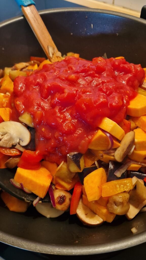 Carrots with tomatoes