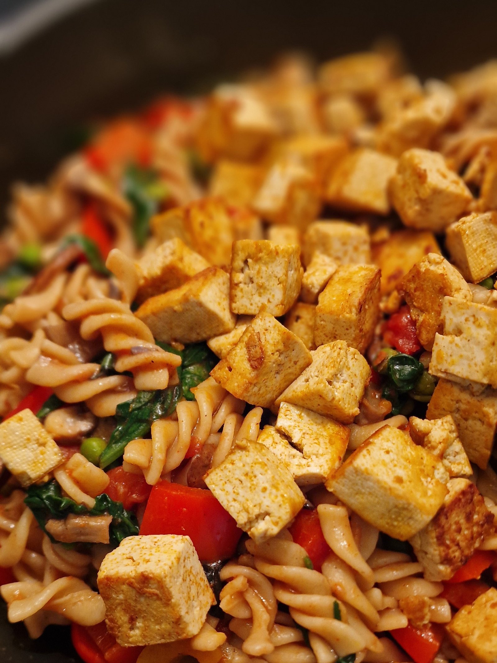 Fusilli with tofu and vegetables