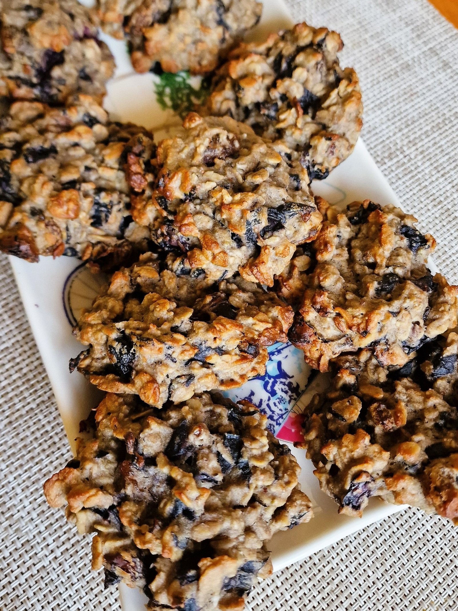 Simple blueberry oat cookie recipe